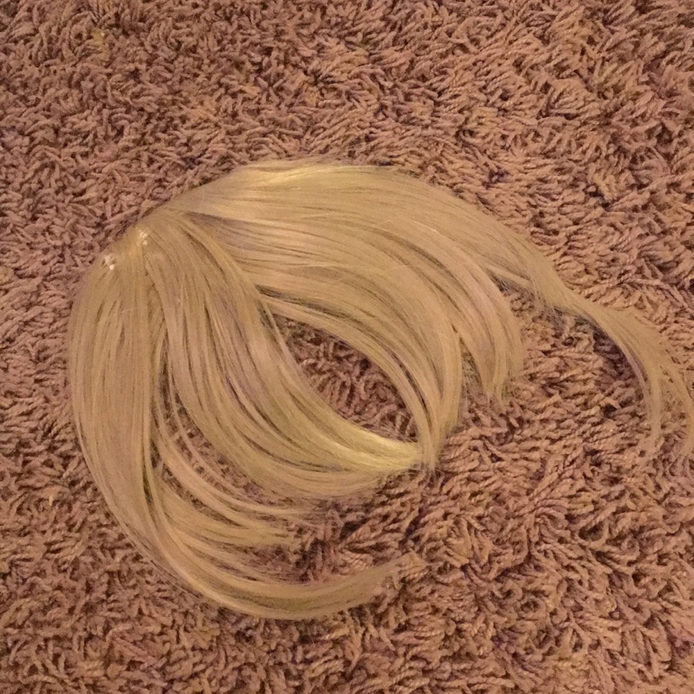 Fake bangs